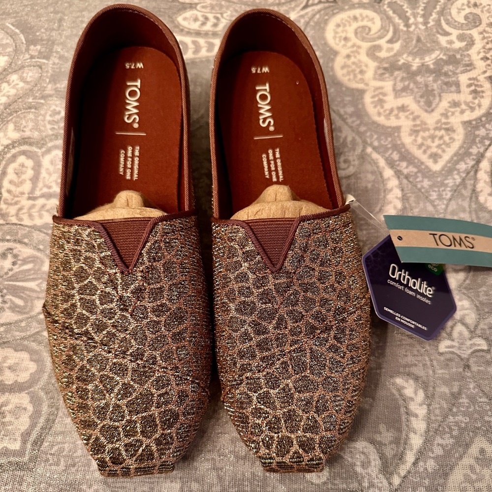 NWT! Toms Alpargata Bronze Animal Printed Glitter
